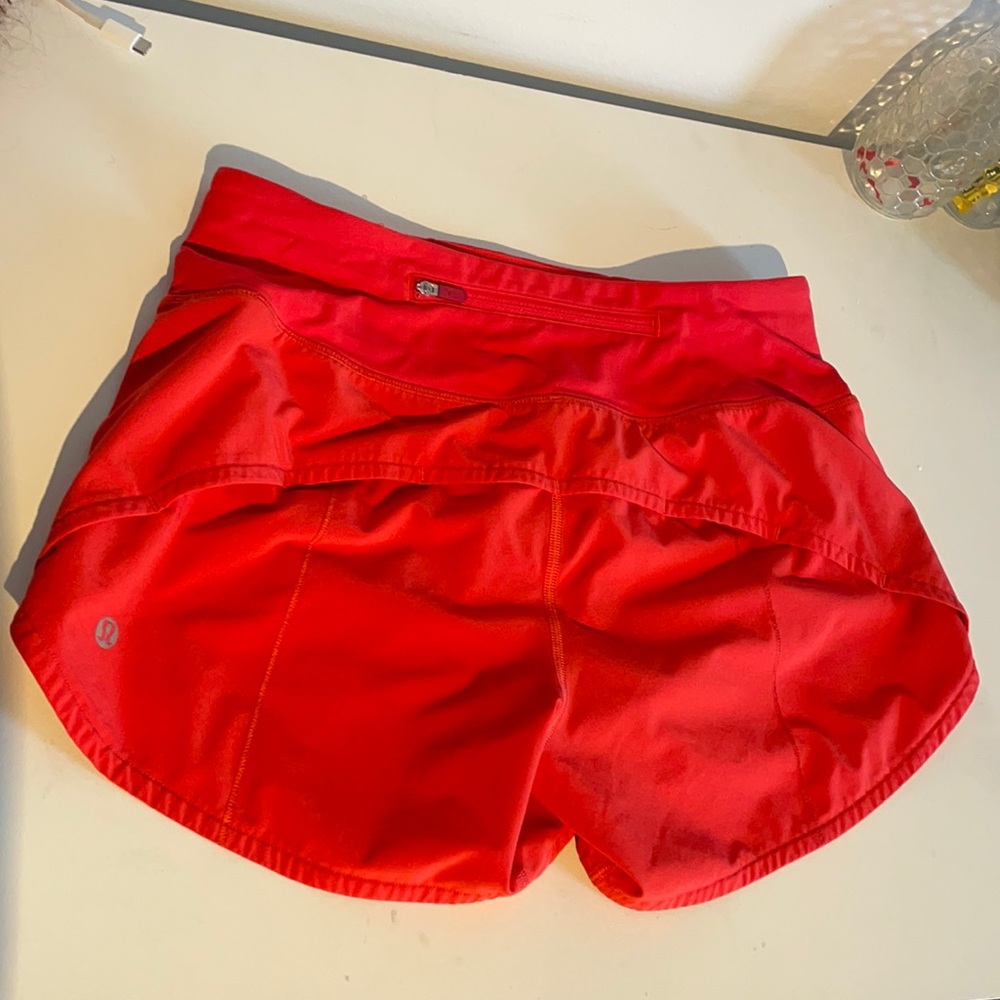 size 4 lululemon speed up shorts (rare color)